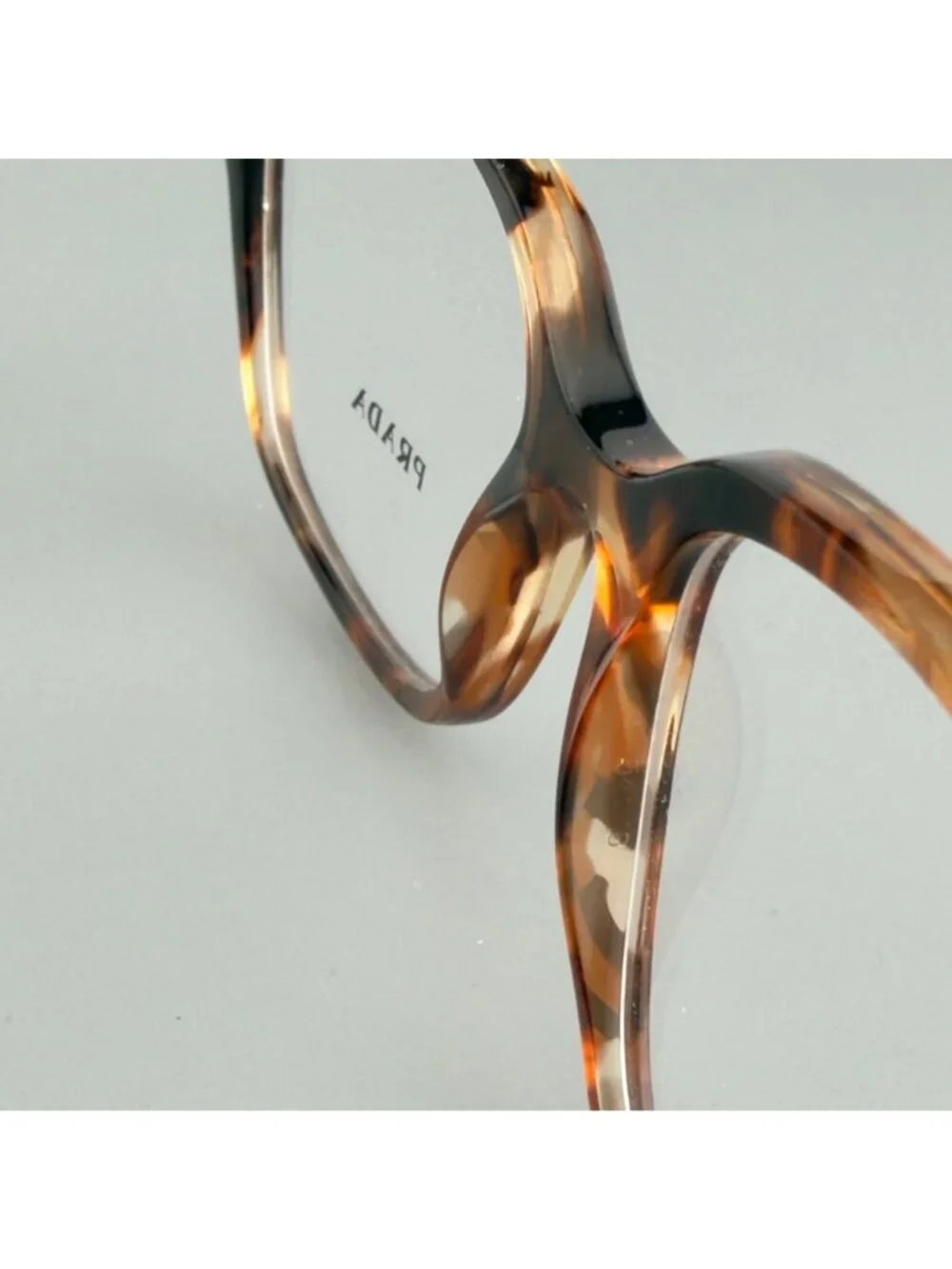 Prada notes demo